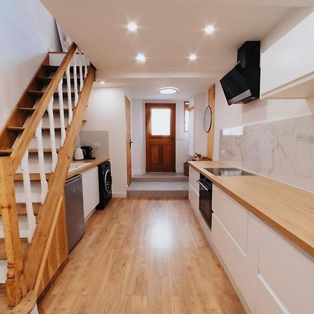 Perfect Family-Oriented And Renovated Townhouse In The Old Antibes Lejlighed Eksteriør billede