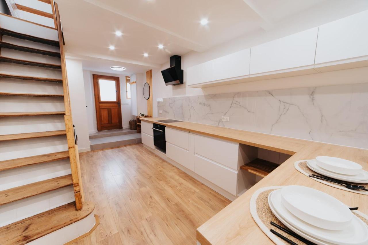 Perfect Family-Oriented And Renovated Townhouse In The Old Antibes Lejlighed Eksteriør billede